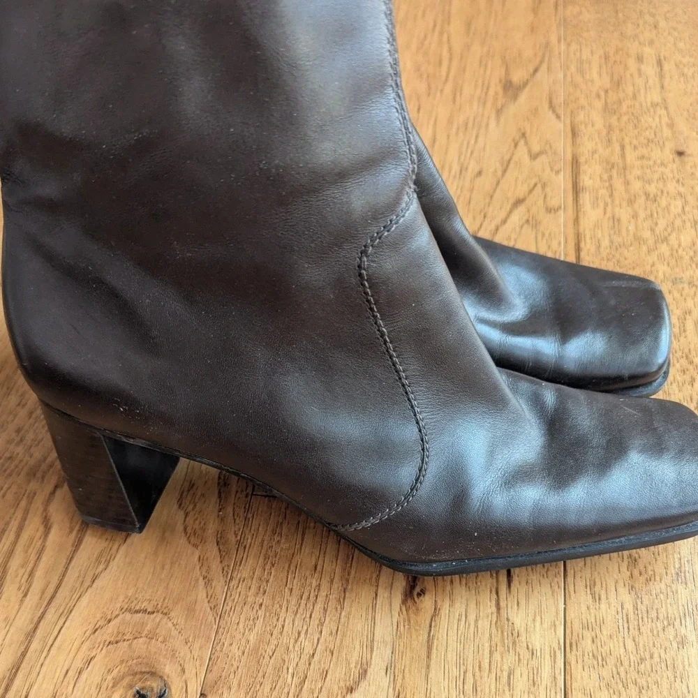 Vtg 90s Ankle Boots Brown Leather Square Toe Block Heel 7M Classic Versatile